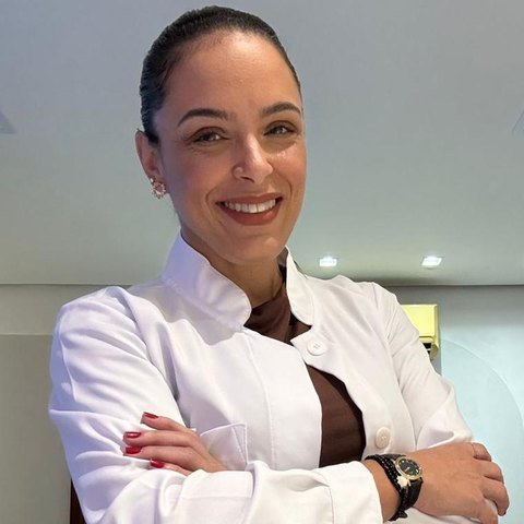 Flávia Faé — Enfermeira · COREN-ES 193.905